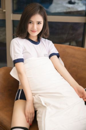 25岁的女高中生